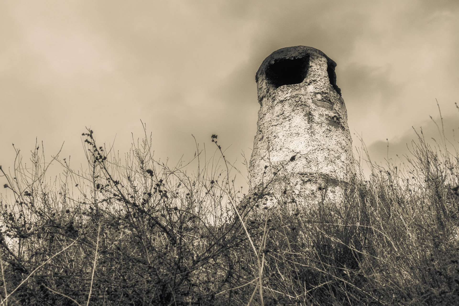 Chimenea de una cueva. Guadix