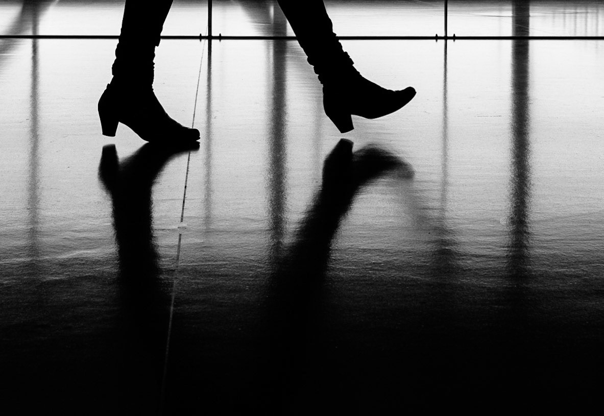 Airport walk (BW-edition)