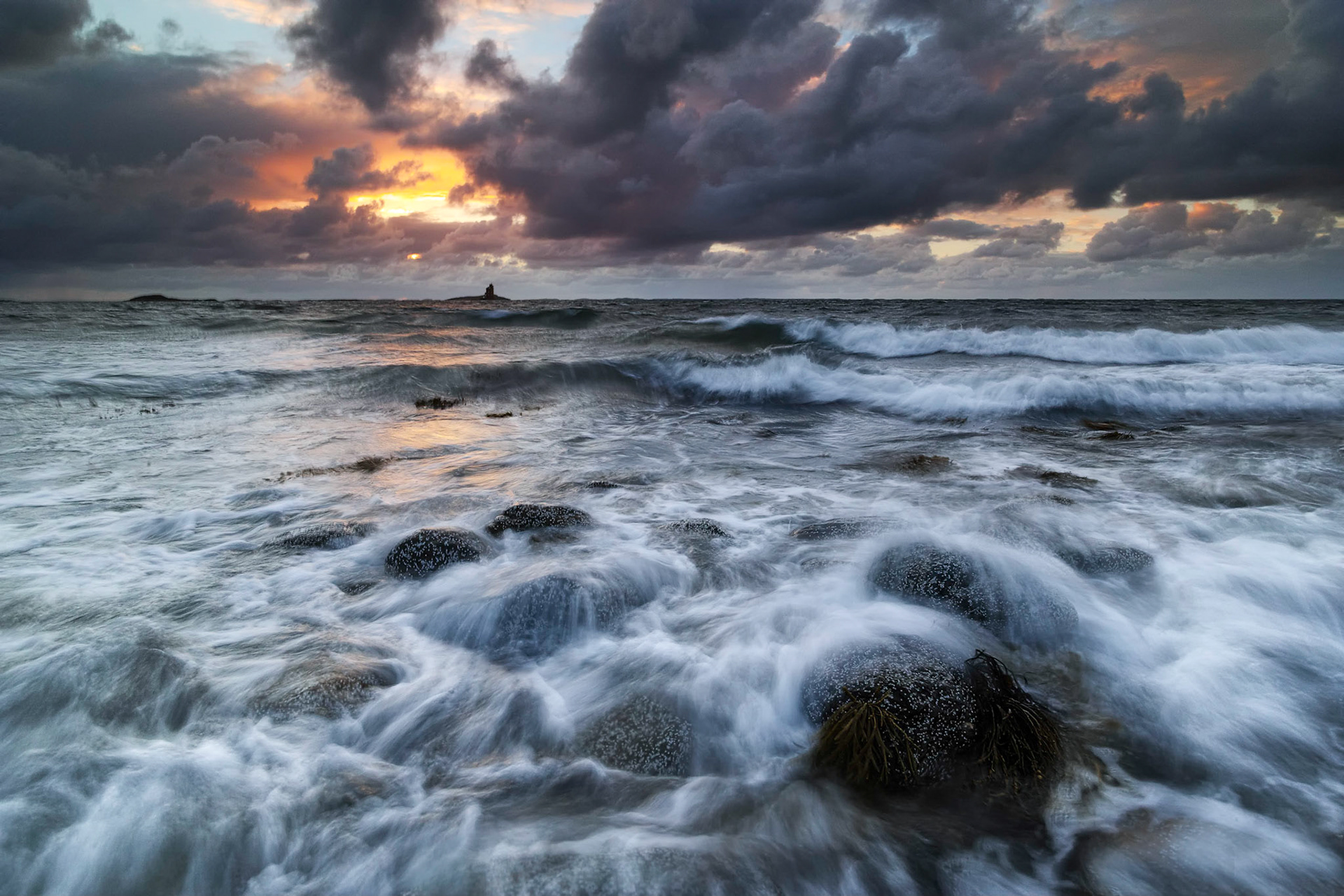 Vindfullt ved Kjeungskjær