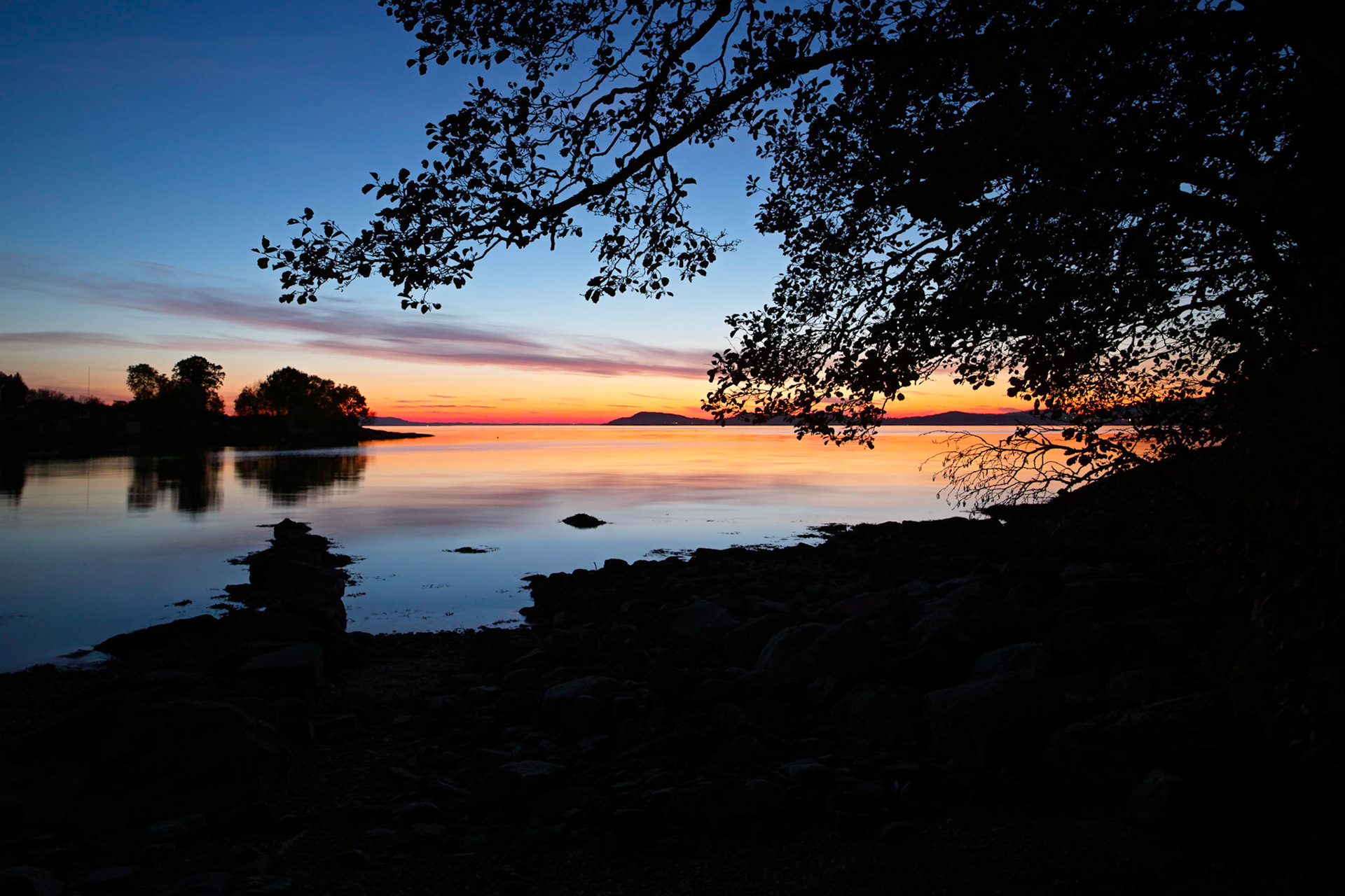 Oktoberstemning i Skåtavika