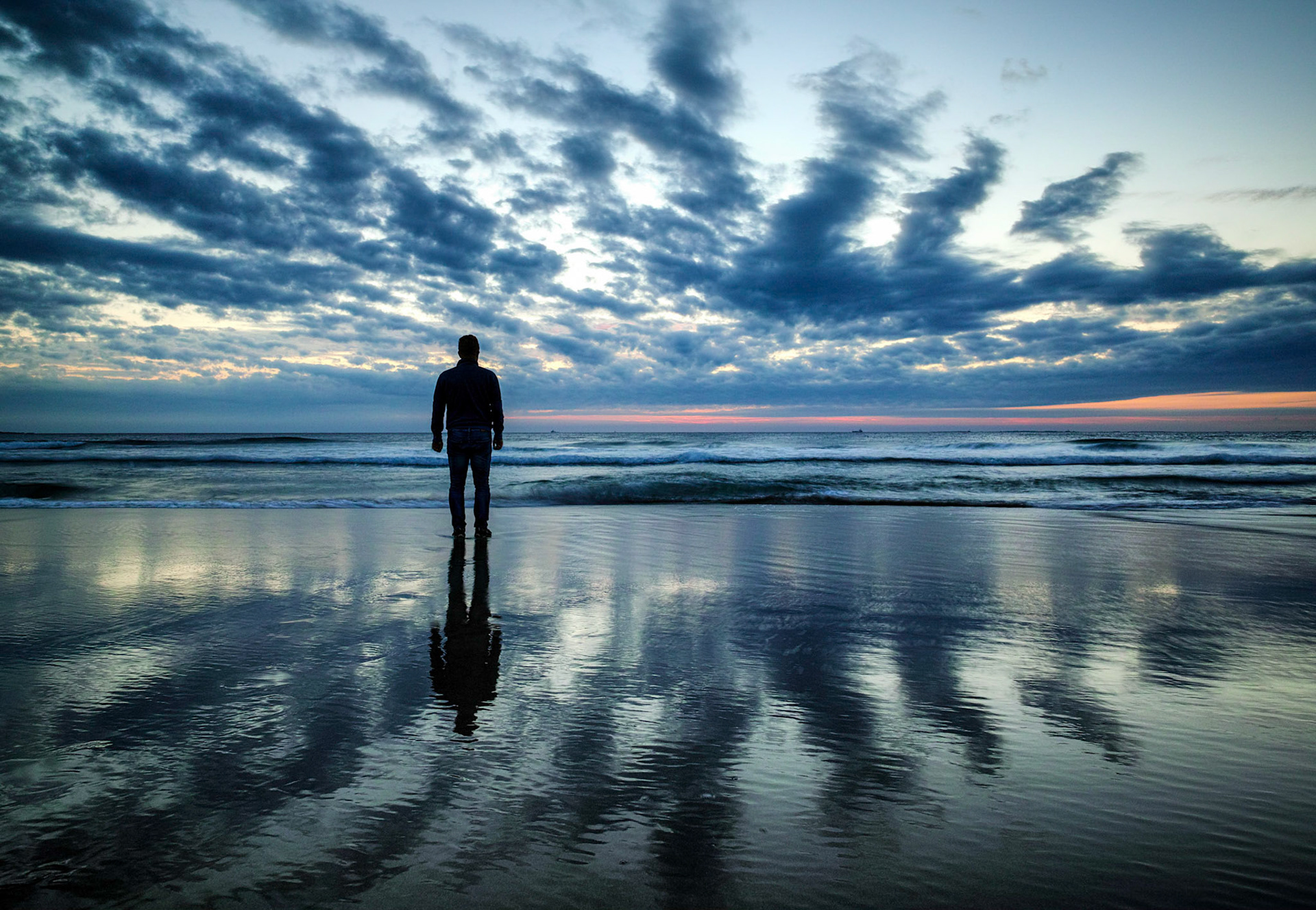 Magic clouds at  Hellestøstranden