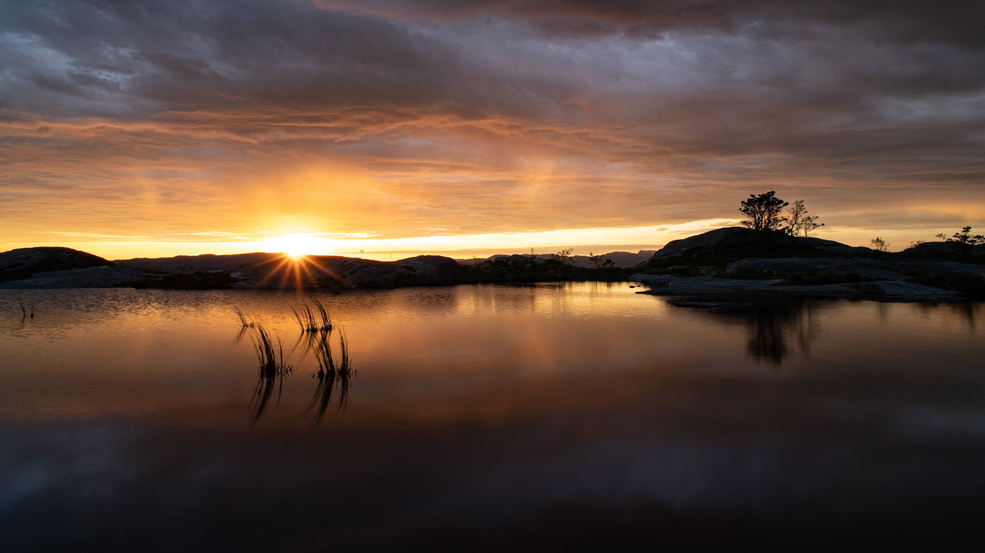 Bogafjellet by night