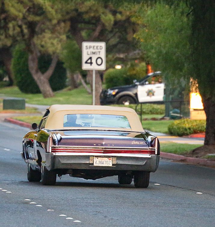Classic car, Cruising, Police, Buick