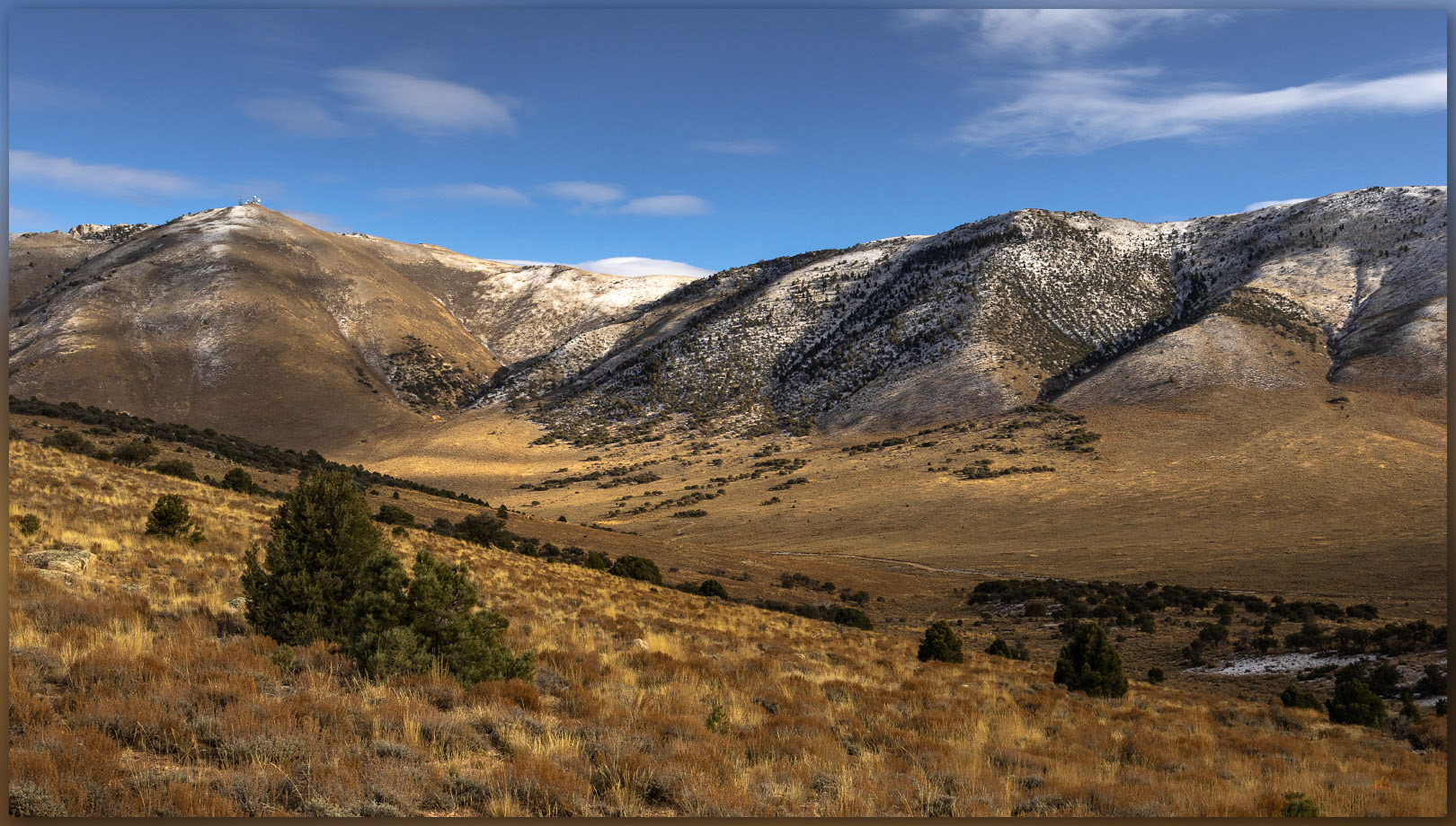 Upland valley fans. Alluvial bajada below the ridges of Prospect Peak in the Fish Creek Range. Opposite the Mountain Boy Range, Great Basin Desert, NV, USA