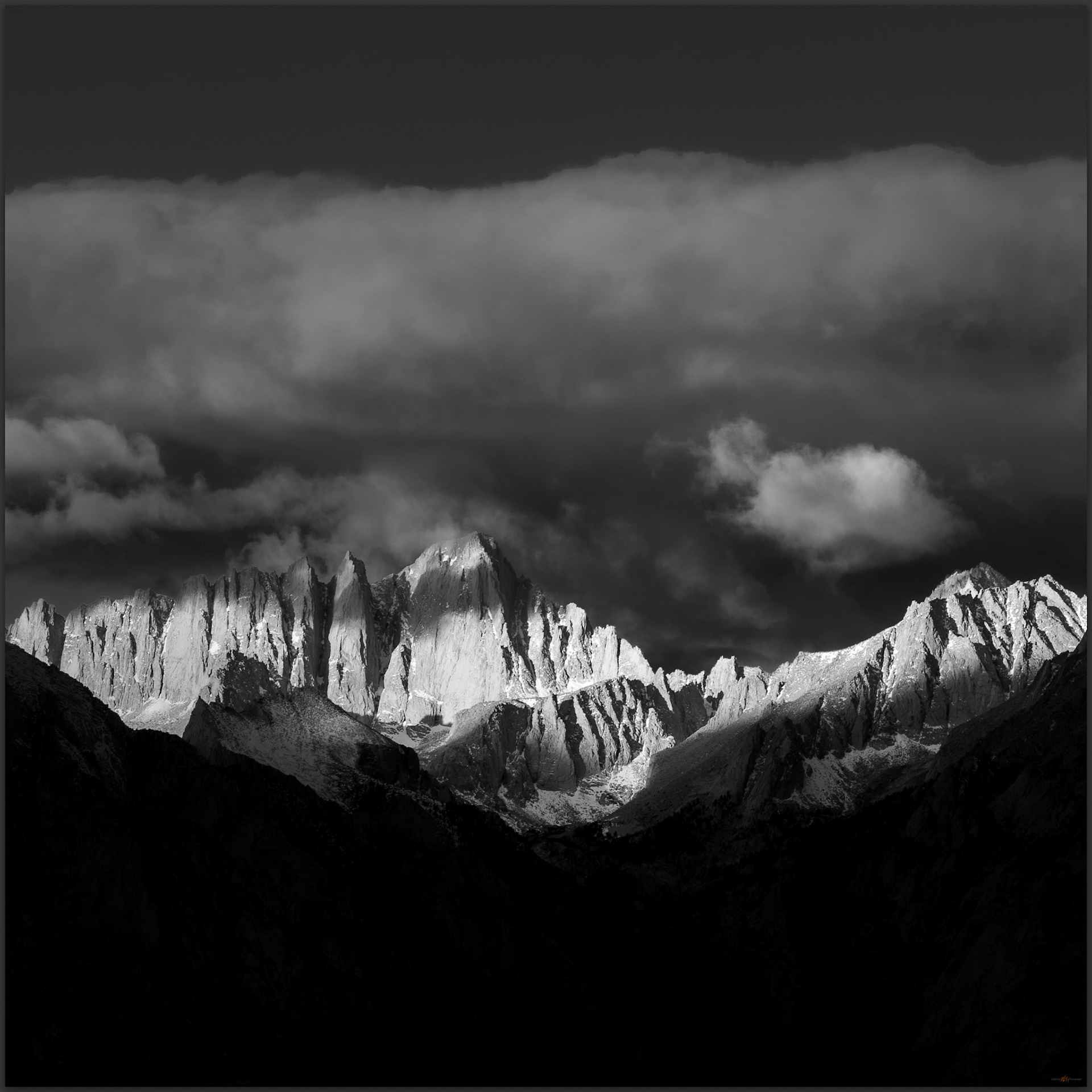 Whitney morning highlights. Sunstrike brings contrast and depth to the Eastern Sierra, Owens Valley, CA, USA