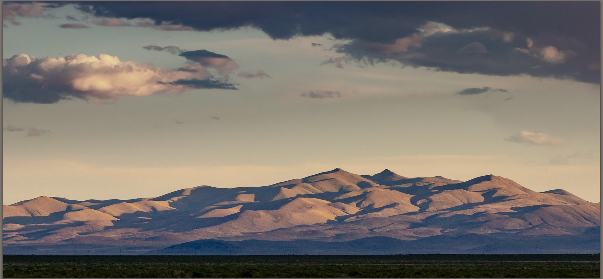 Slumbering Hills. Great Basin Desert, NV, USA