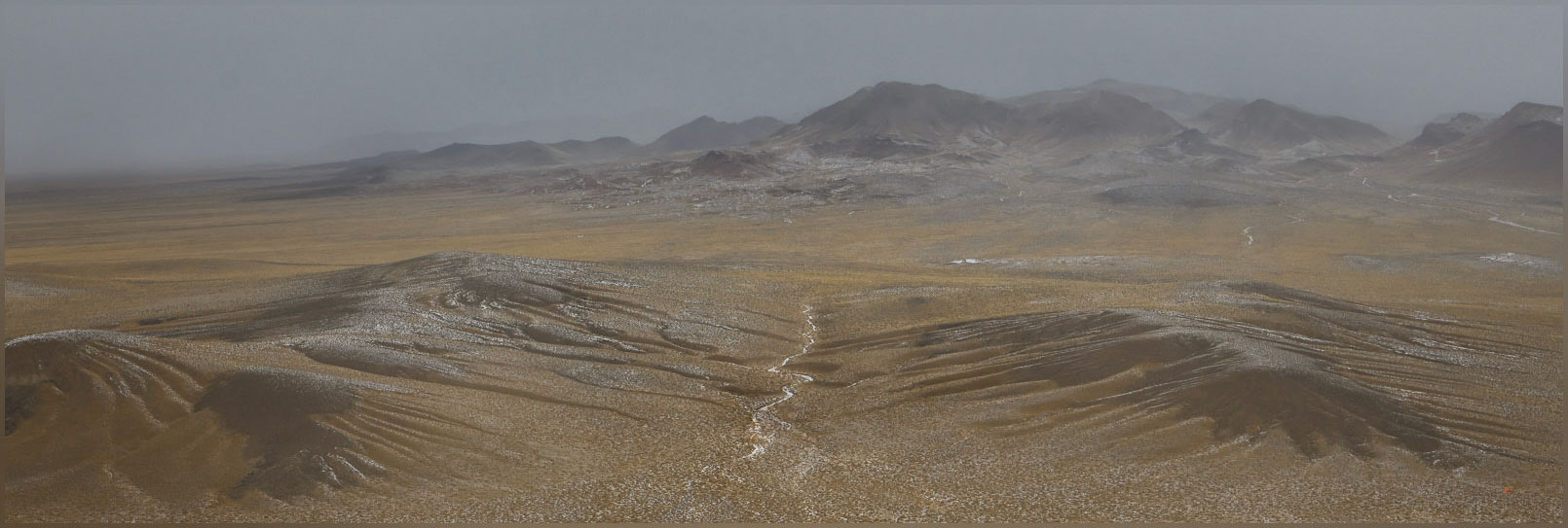 Ragged symmetry. The eroded landscape of the southern Monitor Range, Monitor Hills, Great Basin Desert, NV, USA