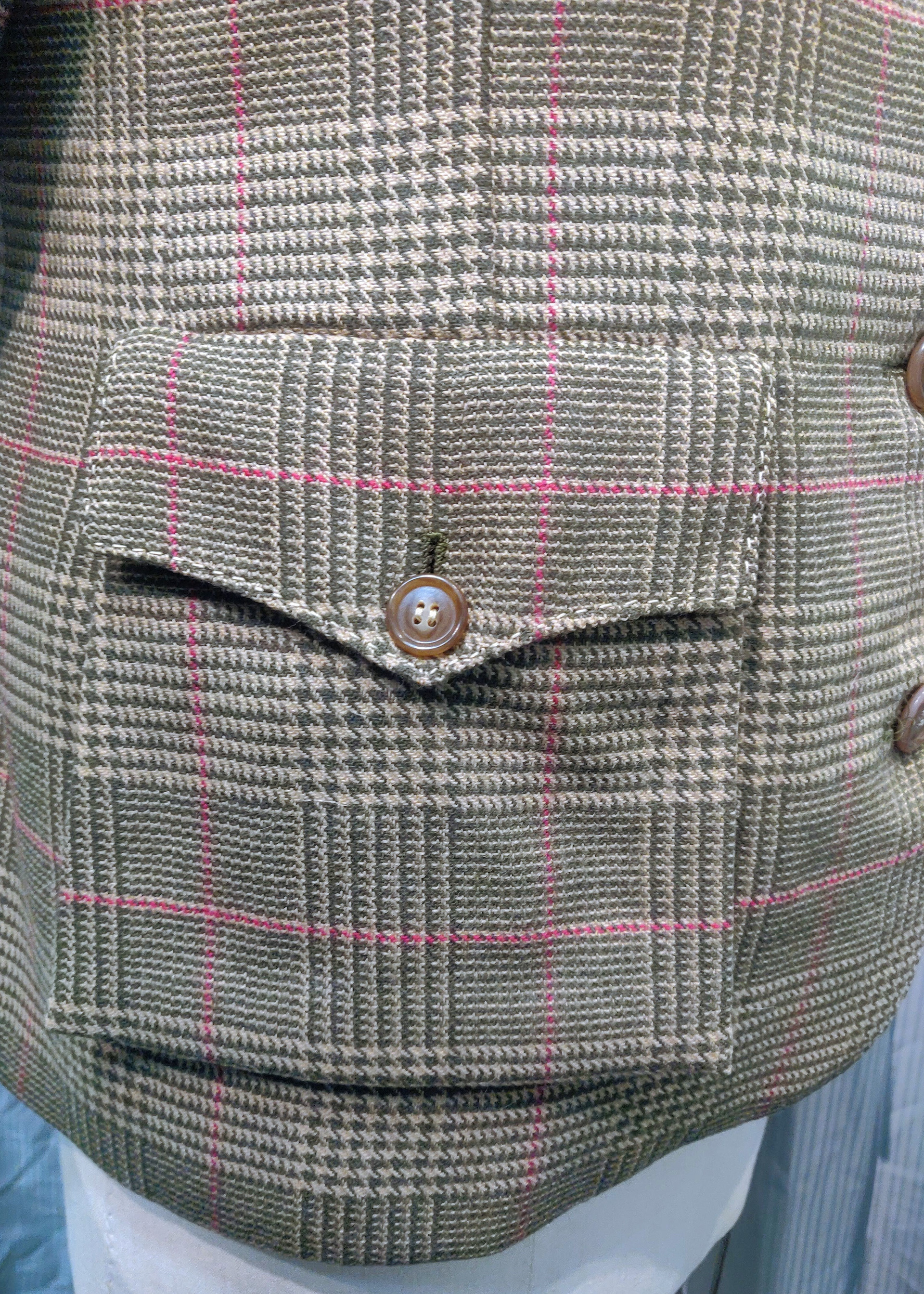 Jacket details: Bellows pocket all jacket button holes are hand-worked.