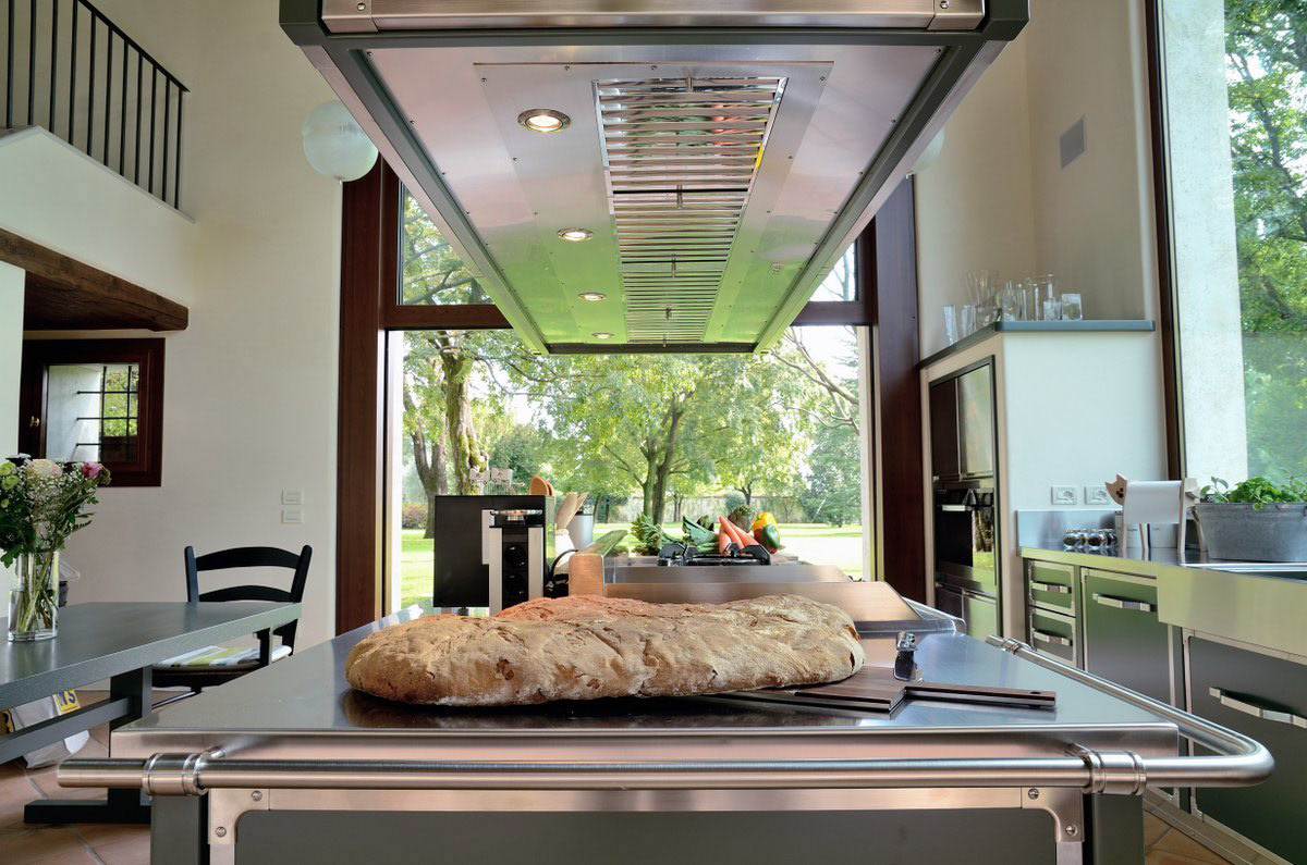 Casolare nella pianura pordenonese