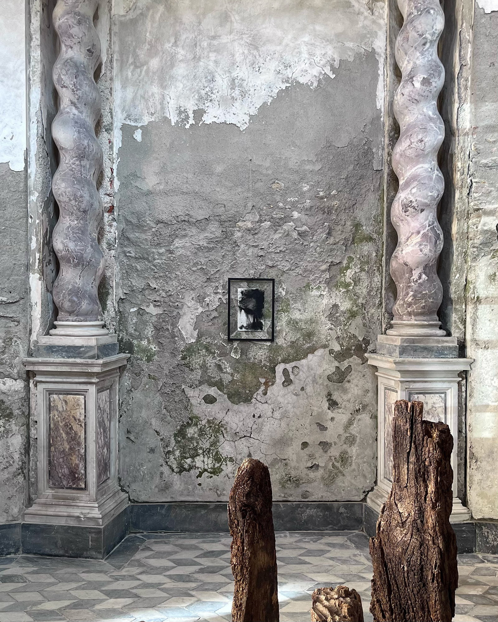 Japanese rice paper. Galleria d'arte Pietrasanta. Современная скульптура. Современная скульптура дерево. Анжелика Лебедева художница. Молодое современное искусство. Современное искусство италия. Современнное искусство. Arte contemporanea Pietrasanta. Sculture in legno. Scultura contemporanea in legno. Cappella Marchi Seravezza. Lorenzo Belli curatore. Scultura contemporanea. Contemporary sculpture. Arte contemporanea. Contemporary art. Installation art. Installazione contemporanea. Opere su carta. Works on paper. Anzhelika Lebedeva artist. Anzhelika Lebedeva. Anzhelika Lebedeva Nostos Algos. Anzhelika Lebedeva Abandoned Roads. Contemporary drawing. Oil pastels drawing on rice paper. Disegno con i pastelli a olio su carta di riso. Carta di riso disegno. Rice paper drawing. Japanese paper large drawing. Installation in the ancient church. Installazione chiesa antica. Installazione chiesa sconsacrata. Toscana contemporanea. Galleria Continua. Abstract contemporary sculpture. Wood sculpture. Abstract landscape painting.