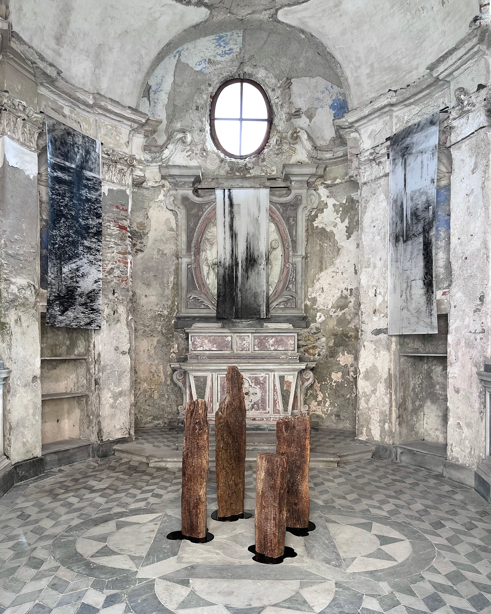 Japanese rice paper. Galleria d'arte Pietrasanta. Современная скульптура. Современная скульптура дерево. Анжелика Лебедева художница. Молодое современное искусство. Современное искусство италия. Современнное искусство. Arte contemporanea Pietrasanta. Sculture in legno. Scultura contemporanea in legno. Cappella Marchi Seravezza. Lorenzo Belli curatore. Scultura contemporanea. Contemporary sculpture. Arte contemporanea. Contemporary art. Installation art. Installazione contemporanea. Opere su carta. Works on paper. Anzhelika Lebedeva artist. Anzhelika Lebedeva. Anzhelika Lebedeva Nostos Algos. Anzhelika Lebedeva Abandoned Roads. Contemporary drawing. Oil pastels drawing on rice paper. Disegno con i pastelli a olio su carta di riso. Carta di riso disegno. Rice paper drawing. Japanese paper large drawing. Installation in the ancient church. Installazione chiesa antica. Installazione chiesa sconsacrata. Toscana contemporanea. Galleria Continua. Abstract contemporary sculpture. Wood sculpture. Abstract landscape painting.