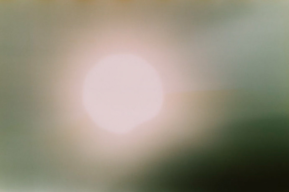 Luz. De la serie Nada que Tomar.