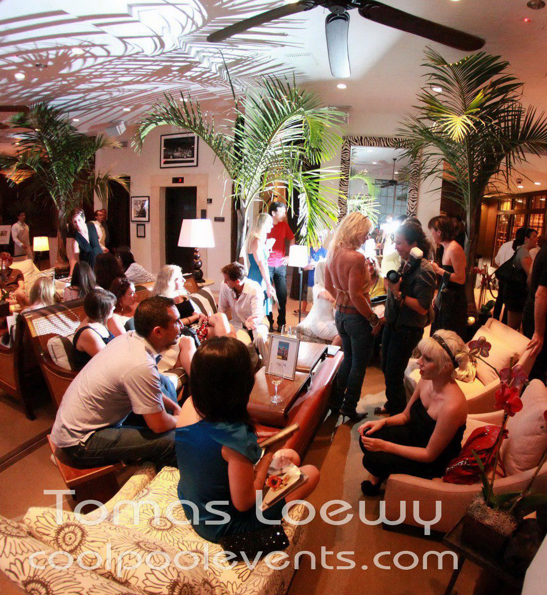 Alison Thompson - Book Signing - Miami Beach