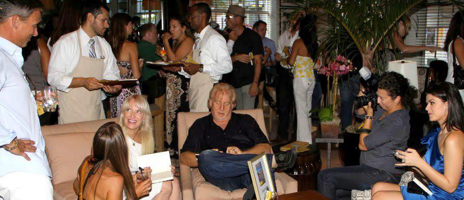 Alison Thompson - Book Signing - Miami Beach