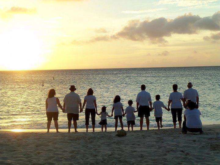 Aruba - sunset family photo session