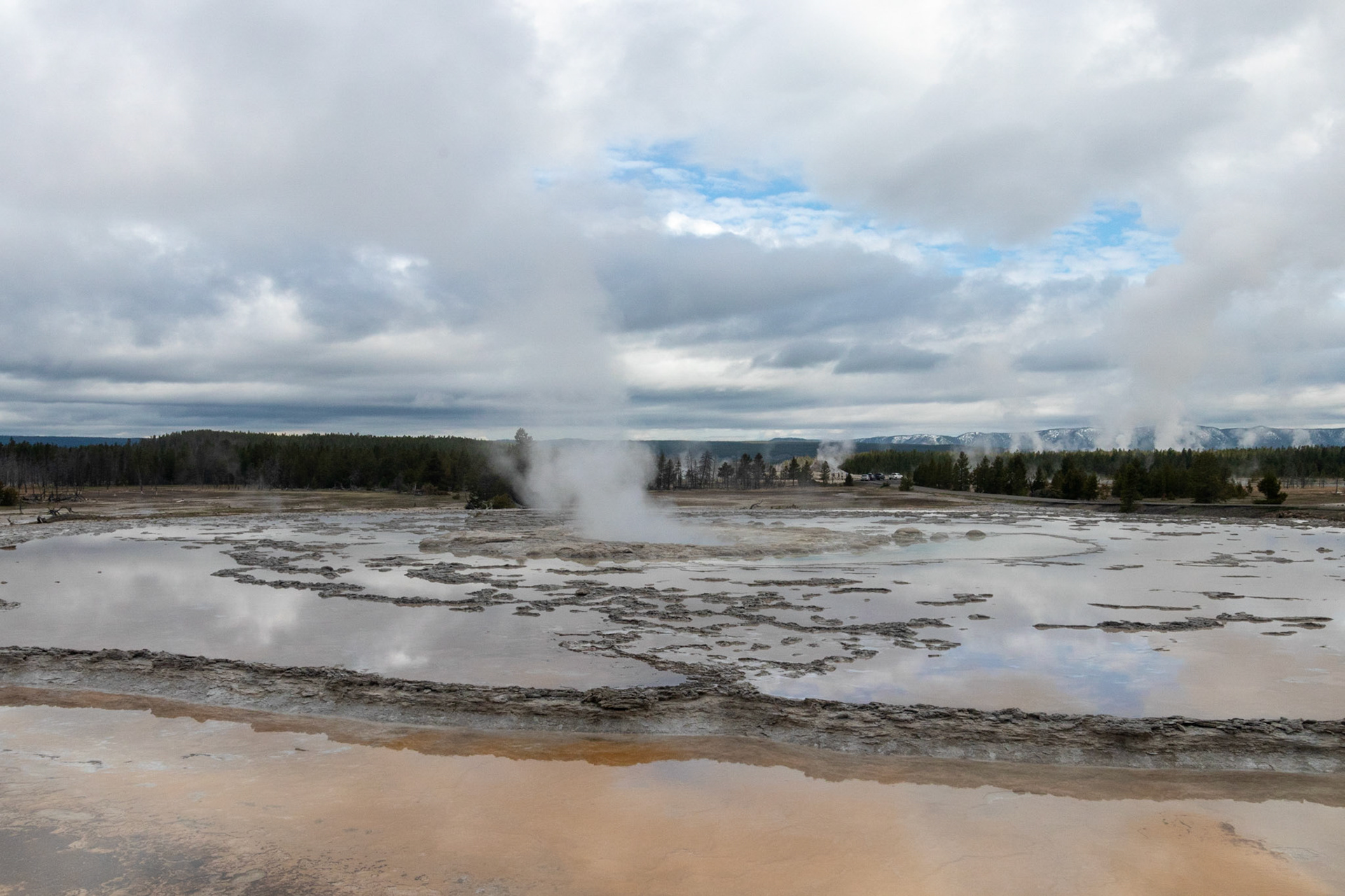 The Great Fountain Geyser being quiet, it wasn't predicted to erupt for another 4-8 hours