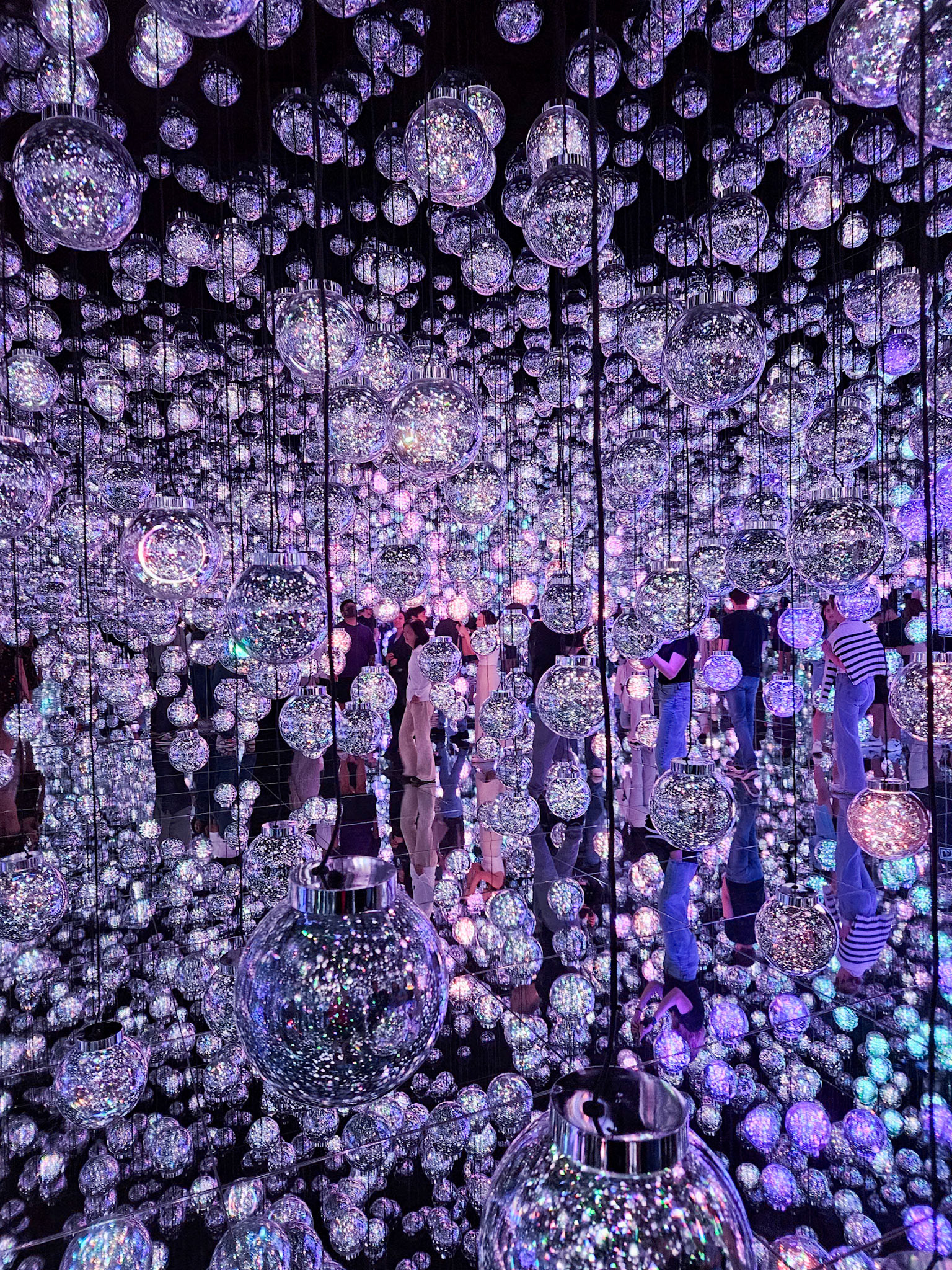 Teamlab Borderless