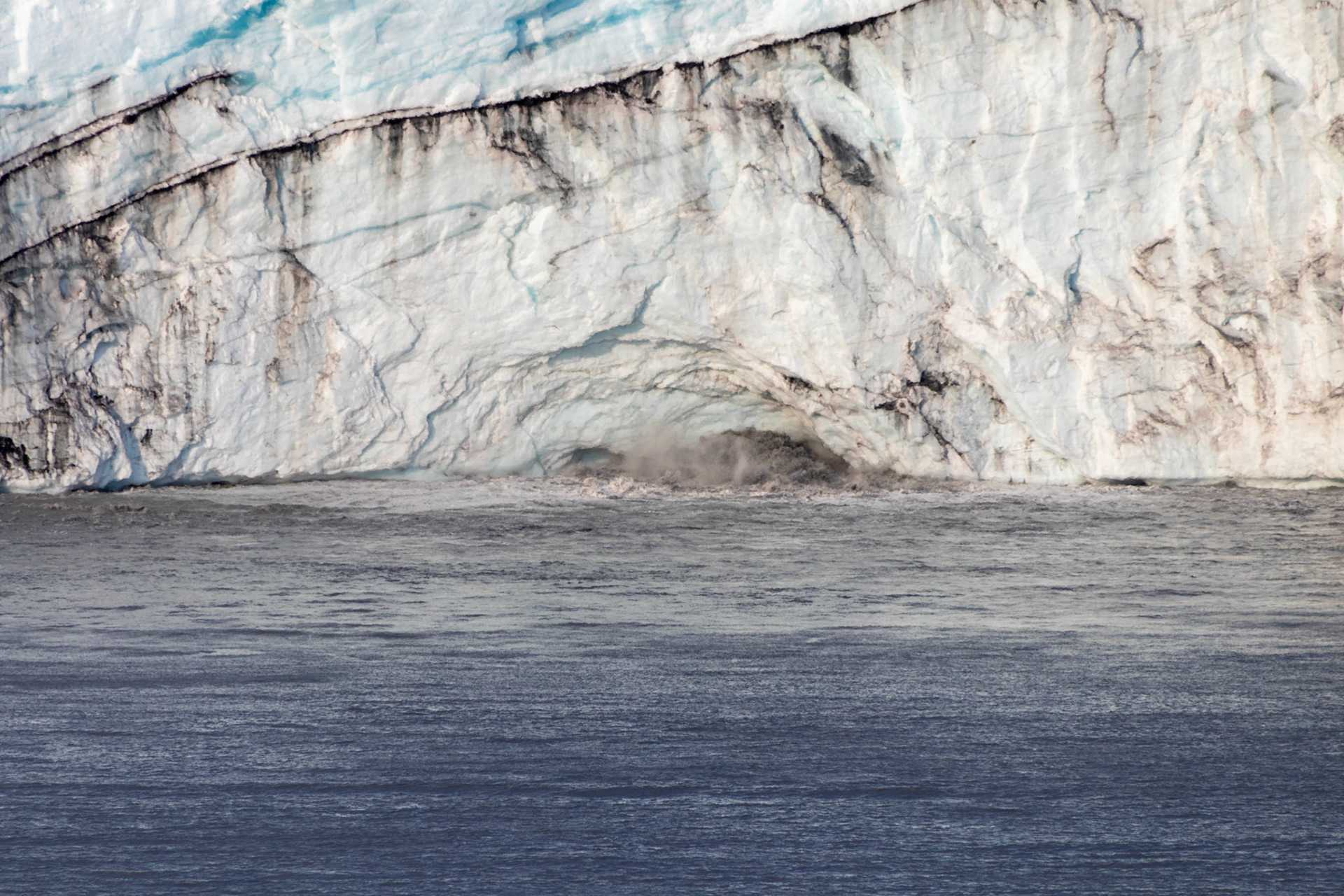 This bobbling and churning activity at the base of the face of the Harvard glacier continued the entire time we were there, over 1 hour. We suspect that this may have been melt from the under-side of the glacier flowing out into the sea.