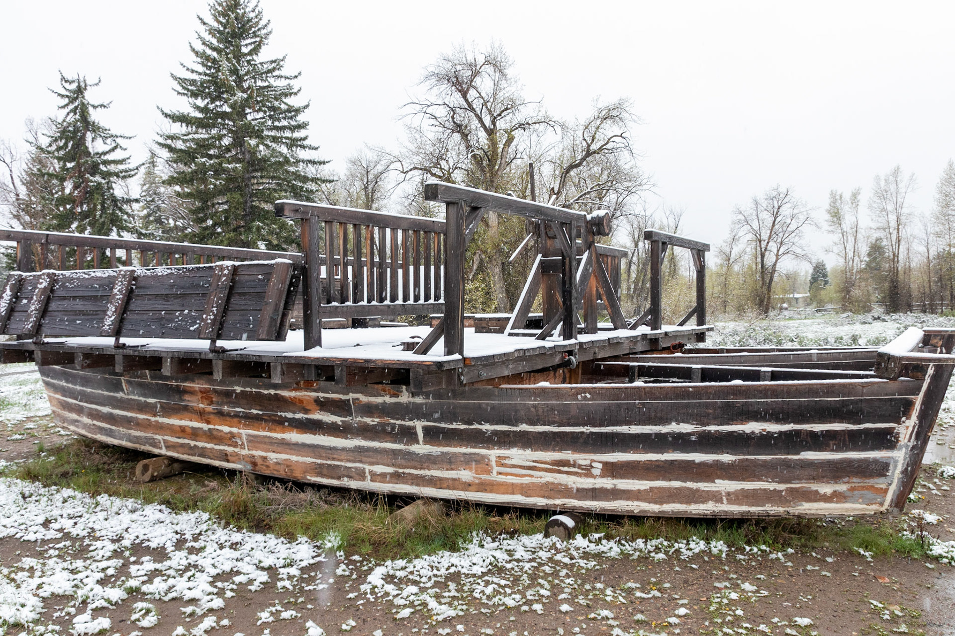 Menors Ferry was a twin hulled boat used to ferry passengers across the Snake River using a pulley system.