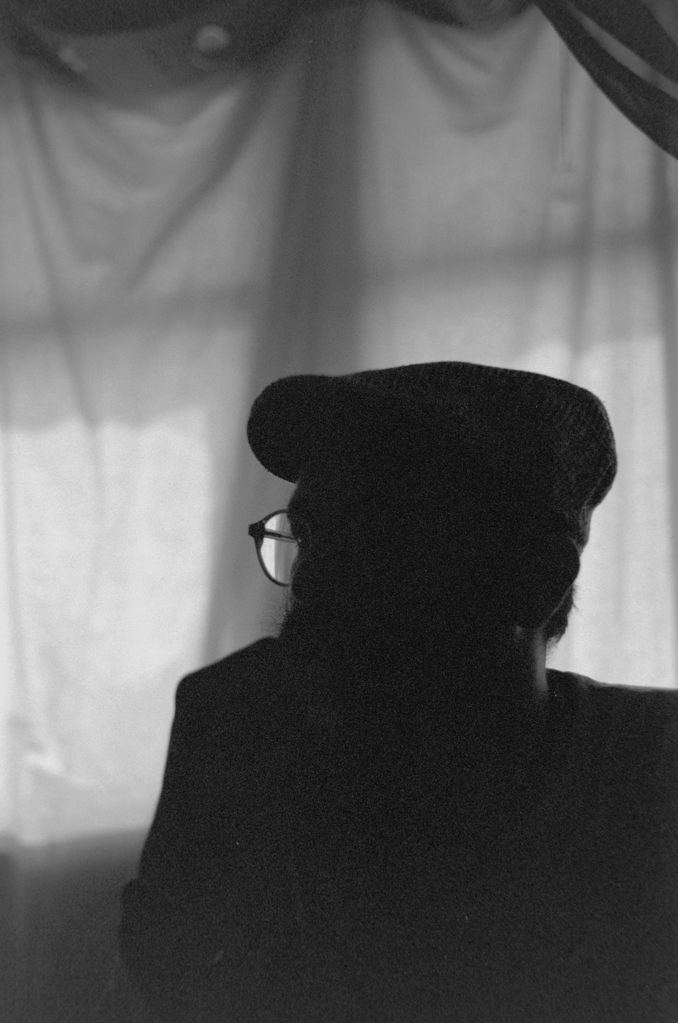 Nikkor 50mm f/1.4D Lens | Nikon FM | HP5+ 400 @ 320