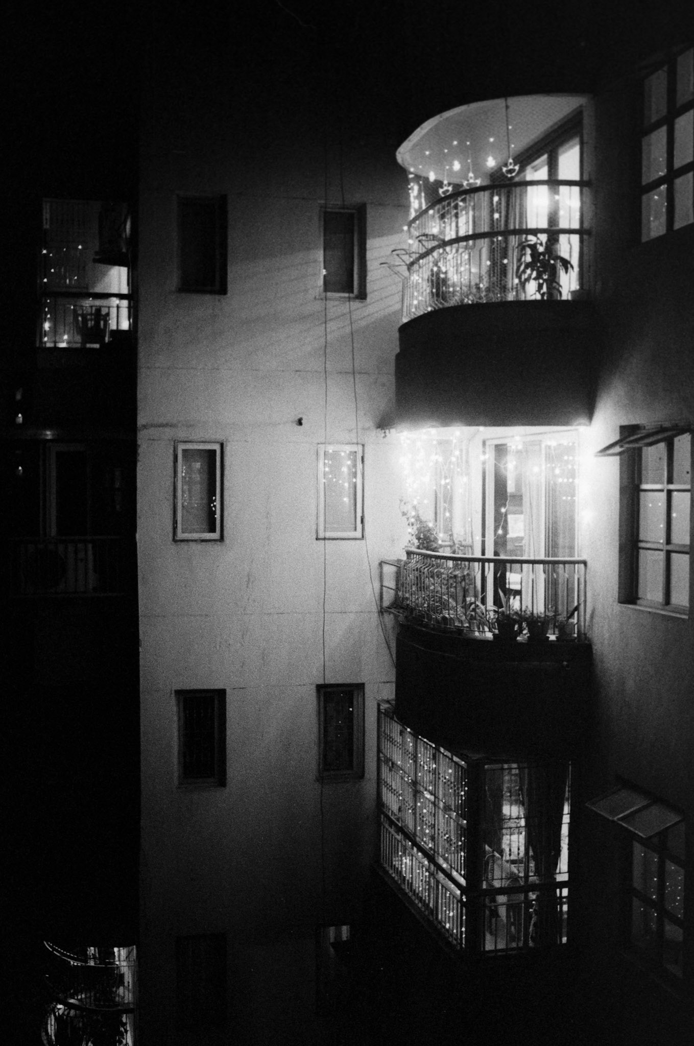 Nikon Nikon FA | Nikkor 50mm f/1.4 AI | XX 250 @ 1600; Developed at gufa.labs