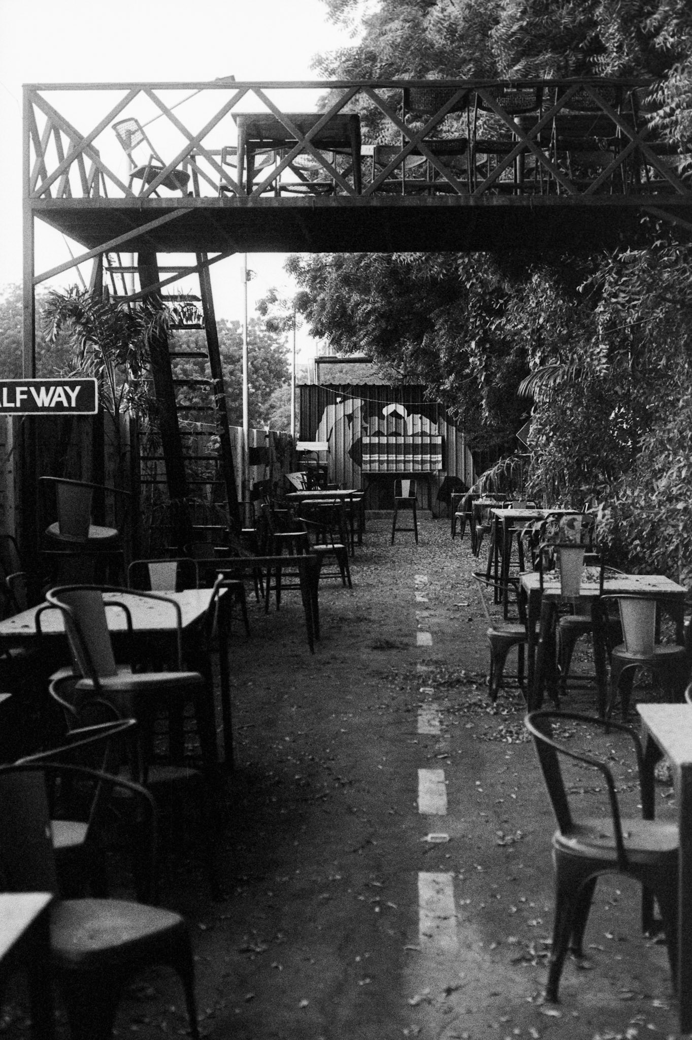 Nikon Nikon FA | Nikkor 50mm f/1.4 AI | XX 250 @ 1600; Developed at gufa.labs