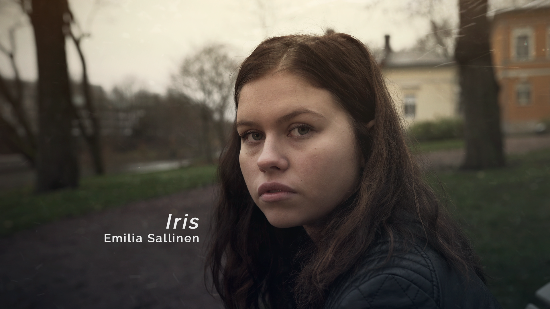 Emilia Sallinen as "Iris"