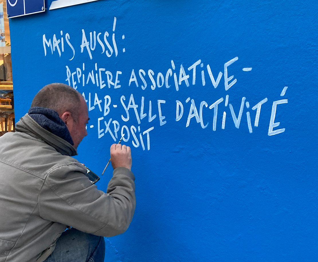 Travail en équipe pour l'aménagement de La Capsule