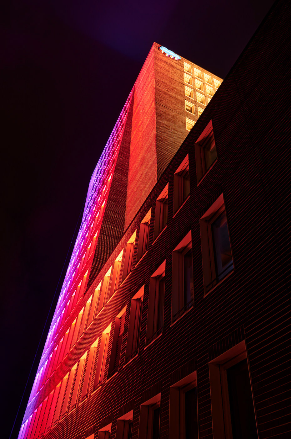 Salesforce - Gebäudefotos - Beleuchtung CSD2020 München