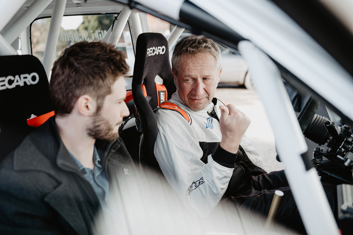 Niki Schelle - Rallye-Fahrer und GRIP-Moderator - Porträtaufnahmen