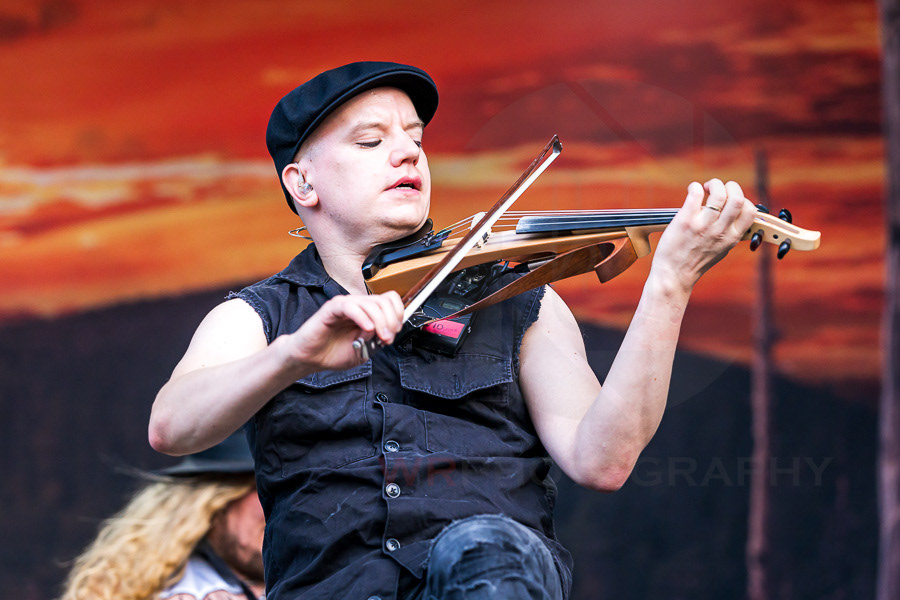 KORPIKLAANI