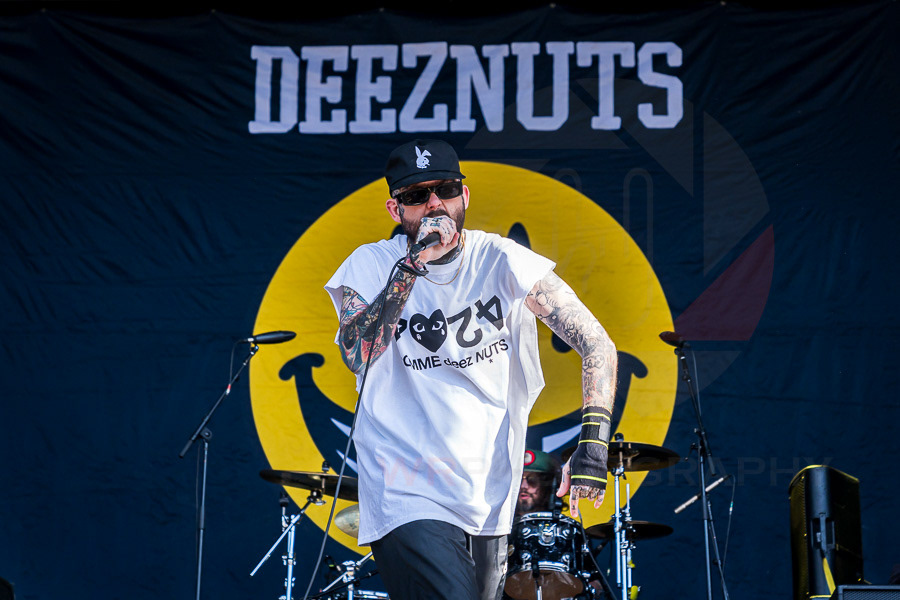 DEEZ NUTS