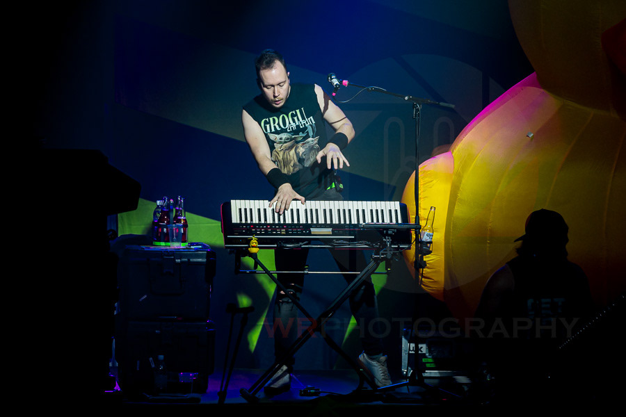 ALESTORM