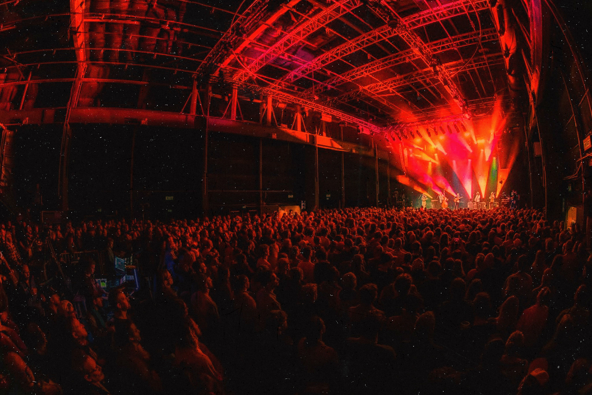 Billy Strings @ Pooeln