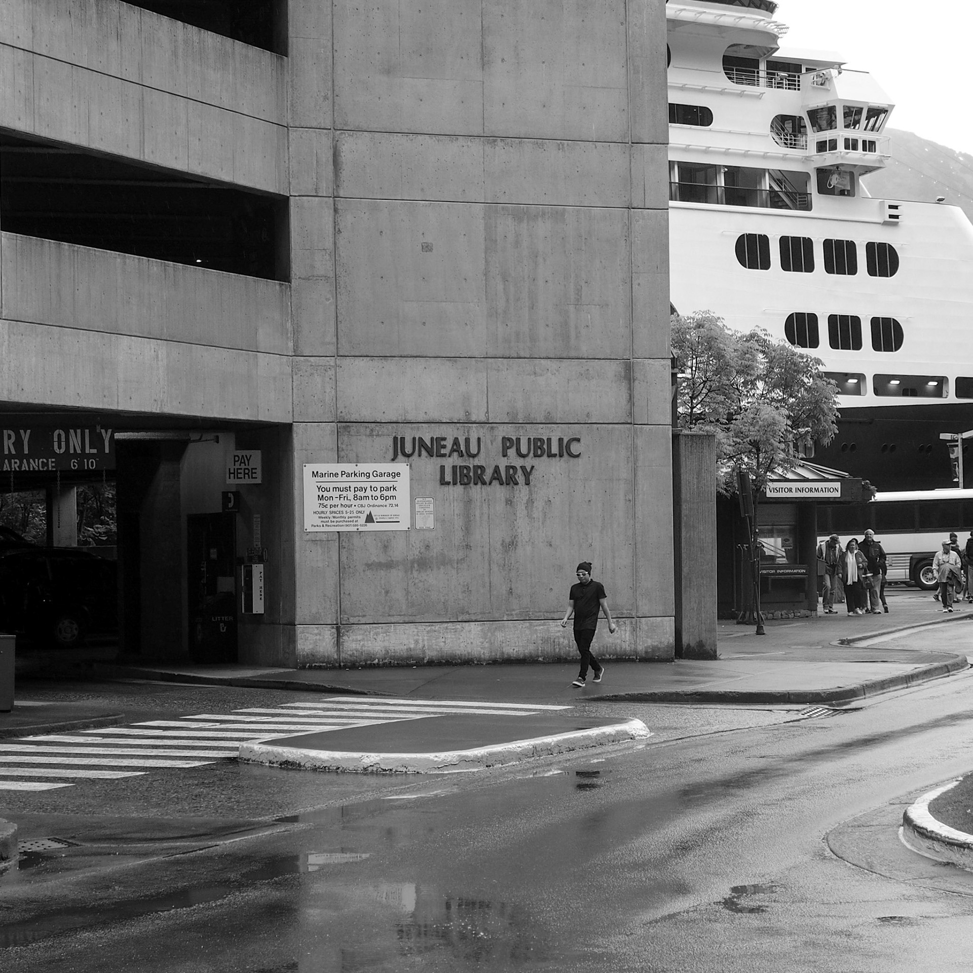 Juneau, ©2016 Dirk Banda