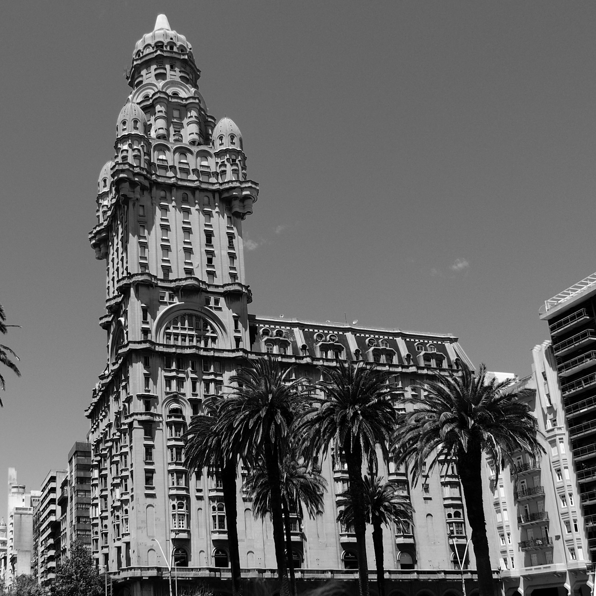 Montevideo, ©2019 Dirk Banda