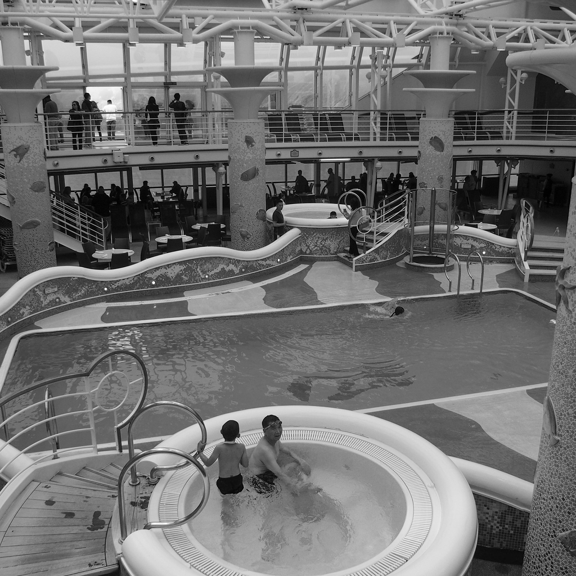 Grand Princess, ©2016 Dirk Banda