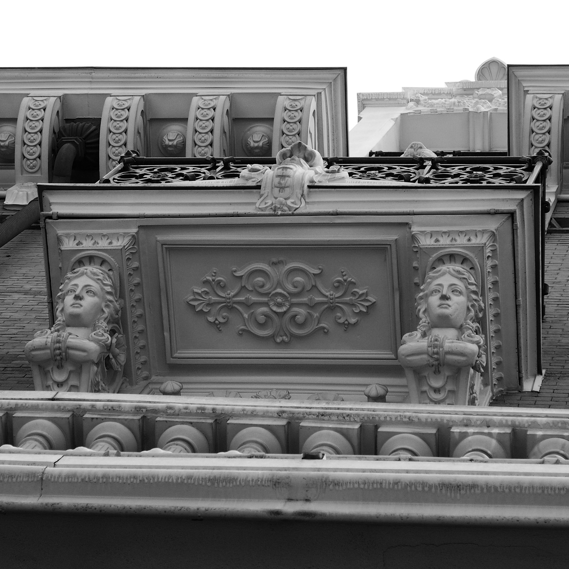 Building Detail, Madrid, ©2015 Dirk Banda