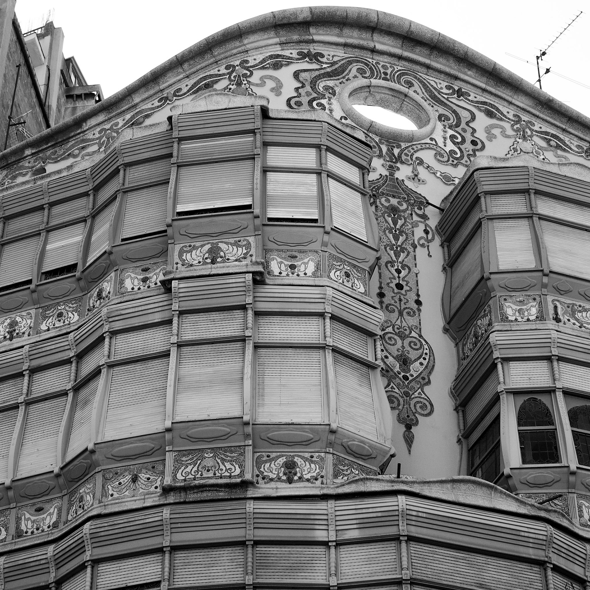 Casa Comalat by Gaudi, Barcelona, ©2015 Dirk Banda