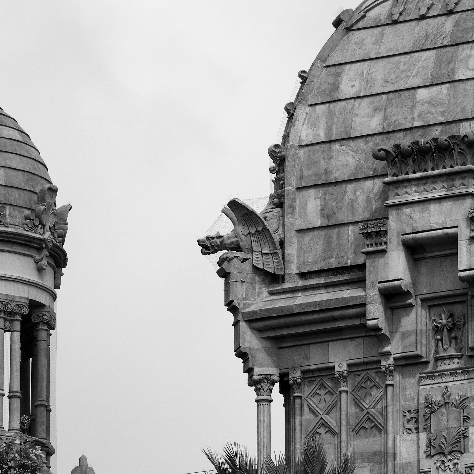 Gargoyles, Palau de Justícia, Barcelona, ©2015 Dirk Banda
