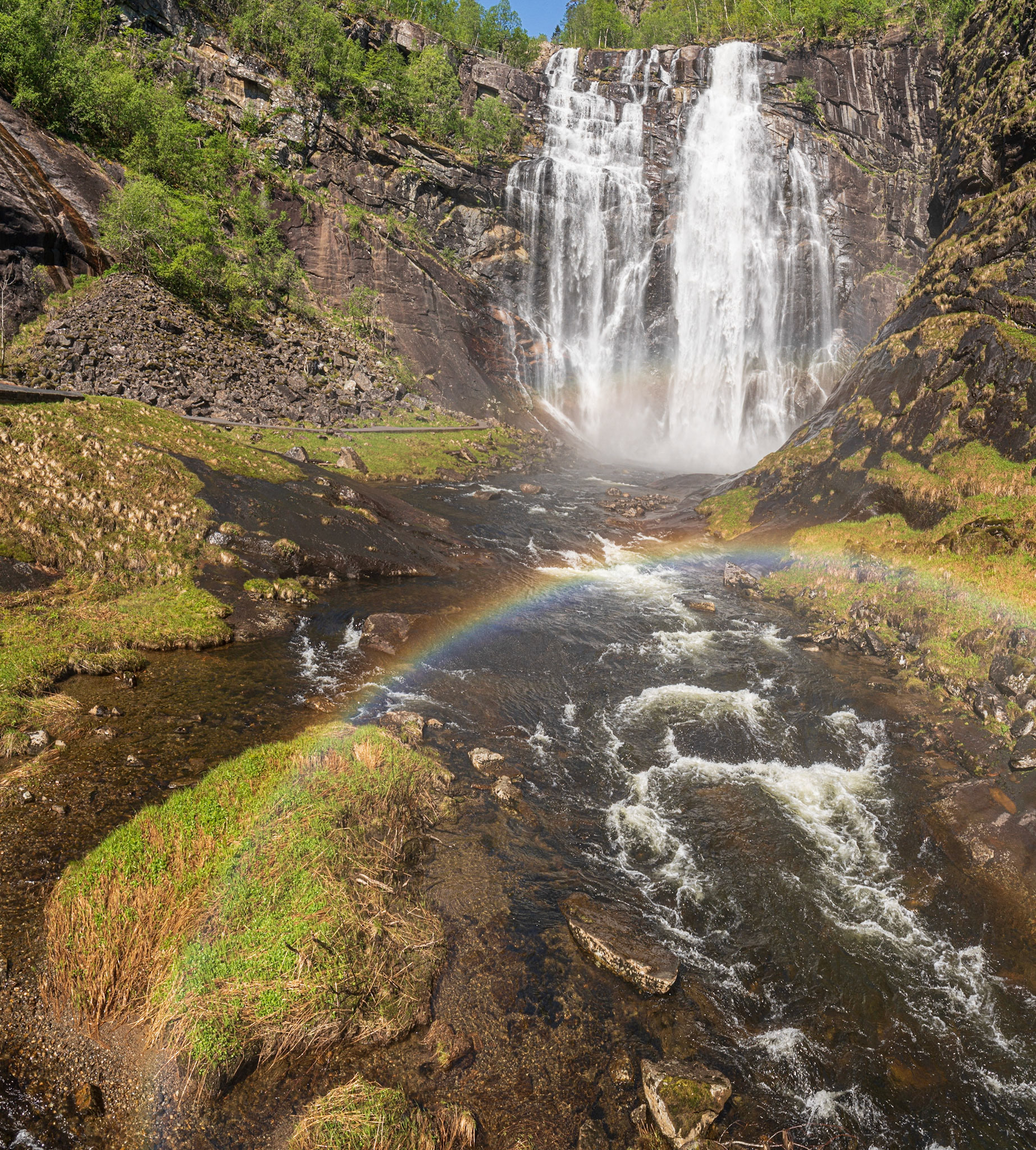 Skjervsfossen waterfall
