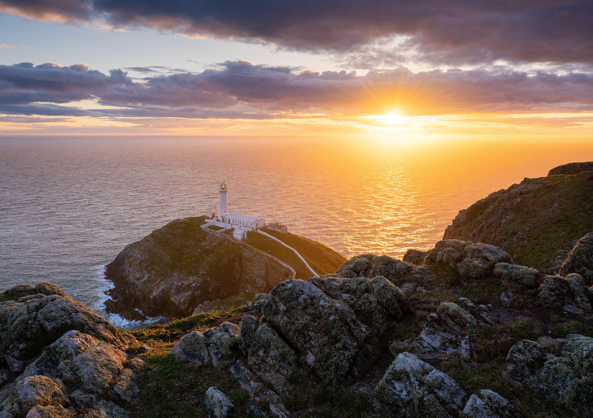 April - South Stack Lifehouse