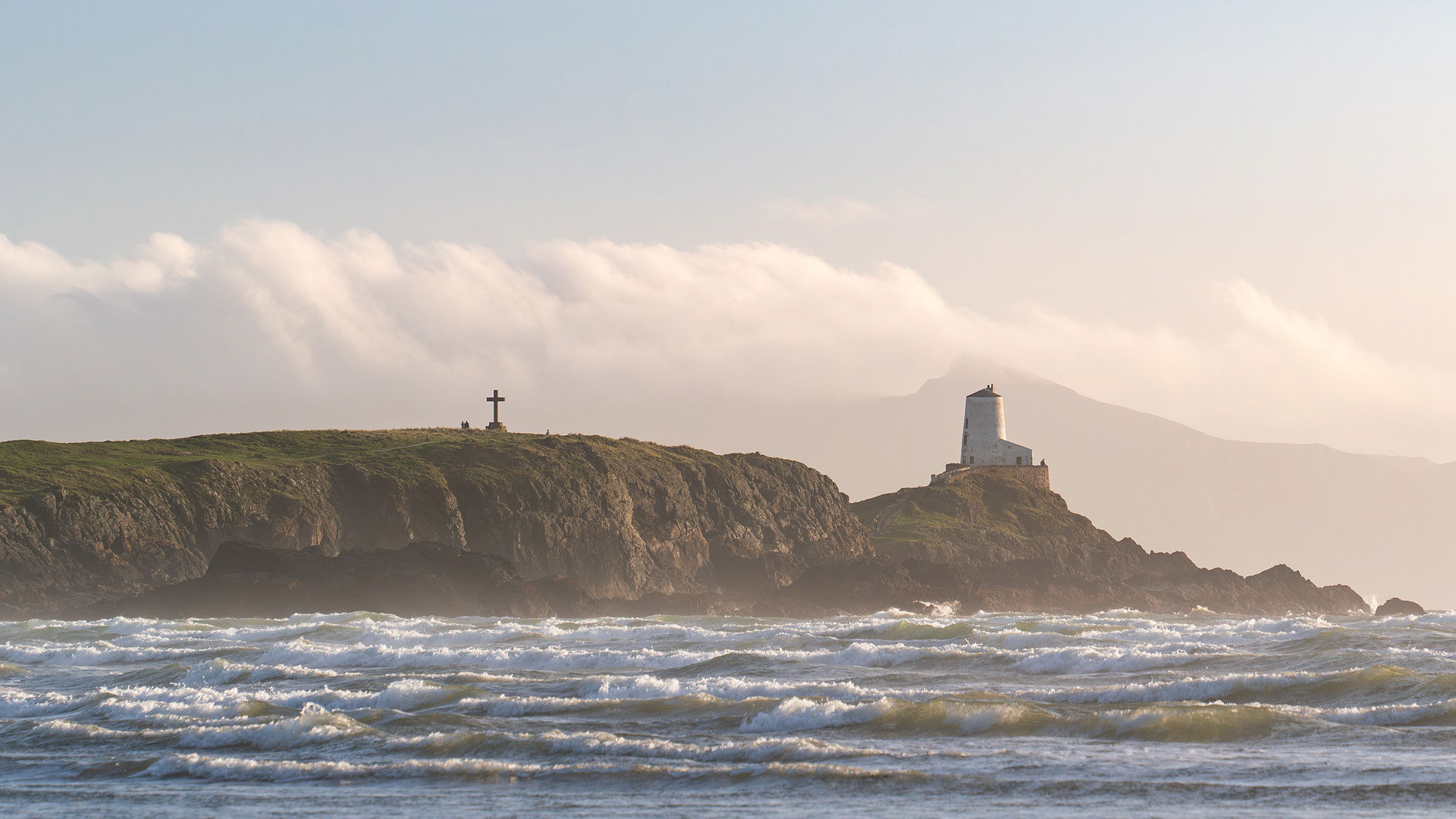October - Twr Mawr Lighthouse