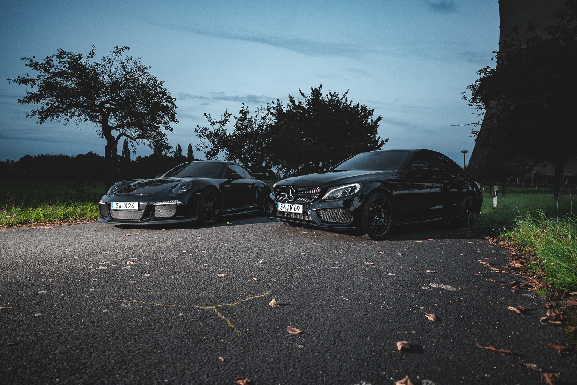  Porsche 911 992 x Mercedes C43
