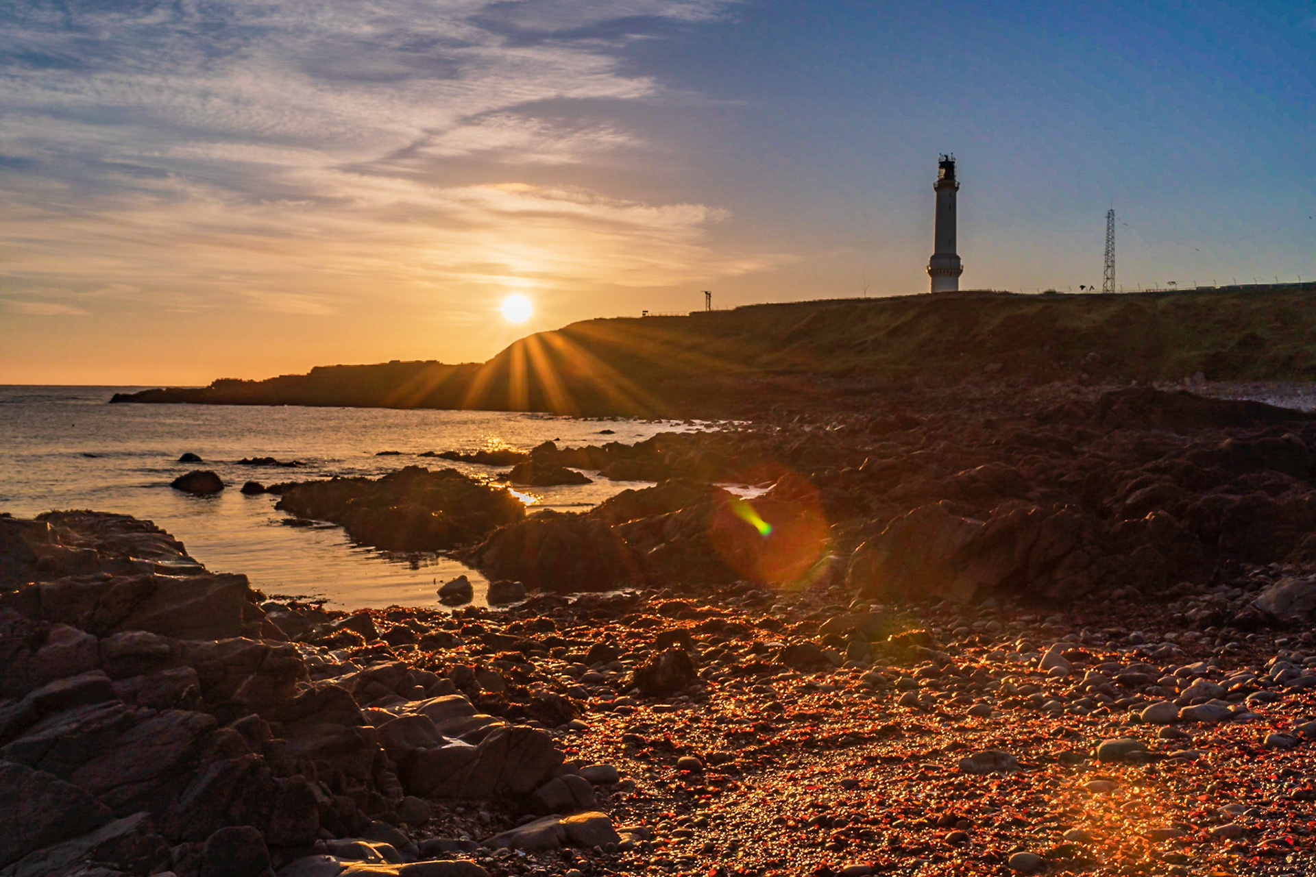 Greyhope Bay