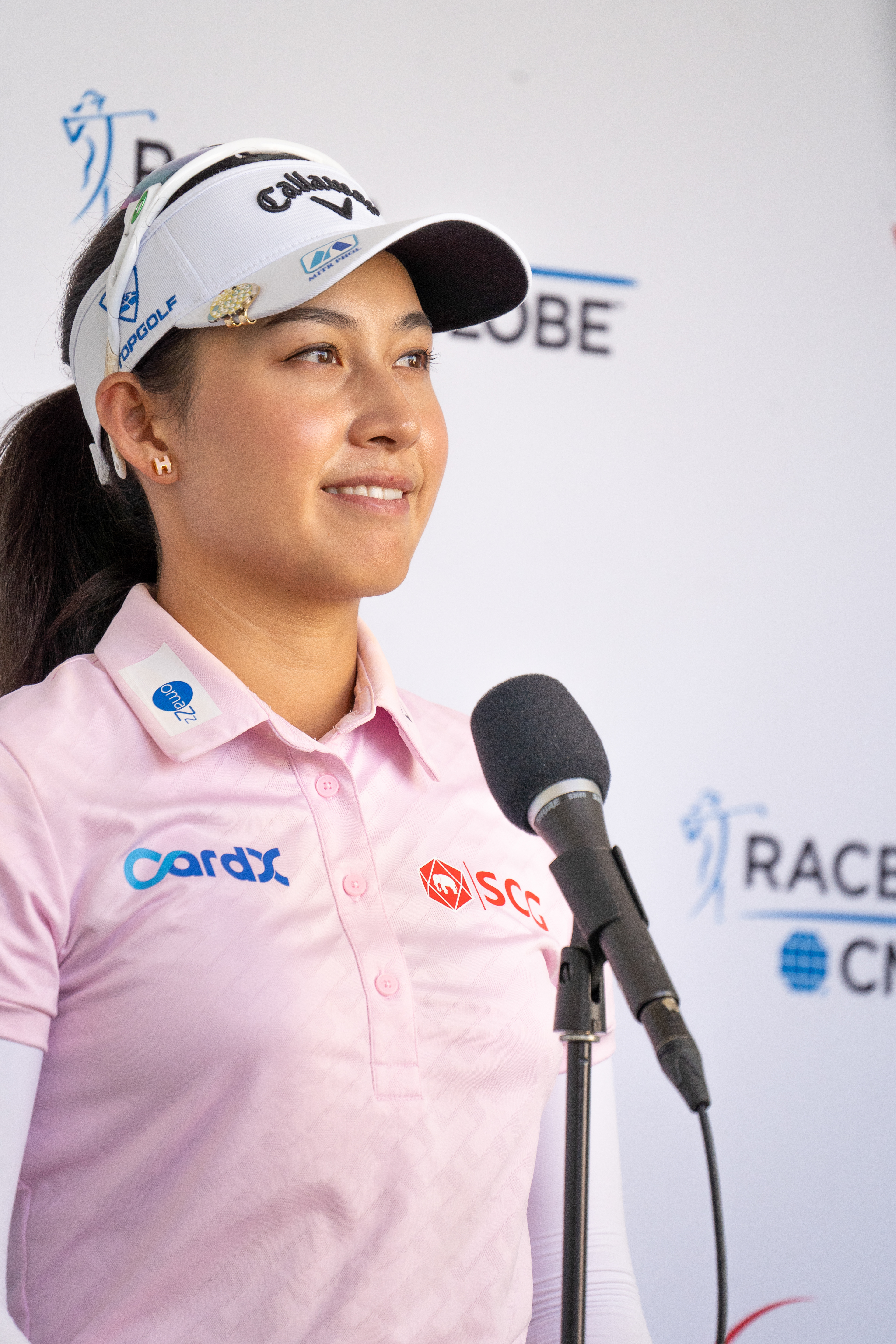 Jeeno Thitikul speaks to the media following the first round of the 2025 CPKC Women's Open (Photo by Jay Barlett). 