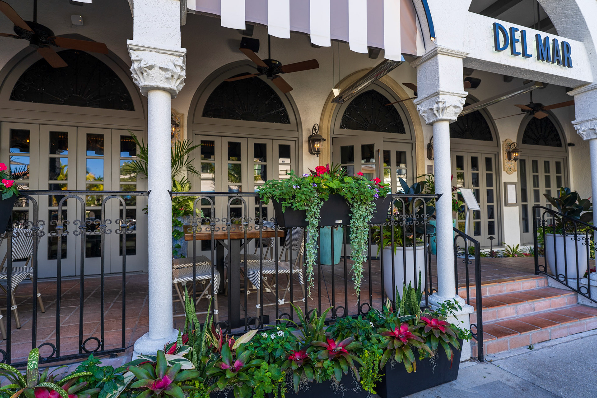 Beautiful Del Mar Restaurant Naples Florida