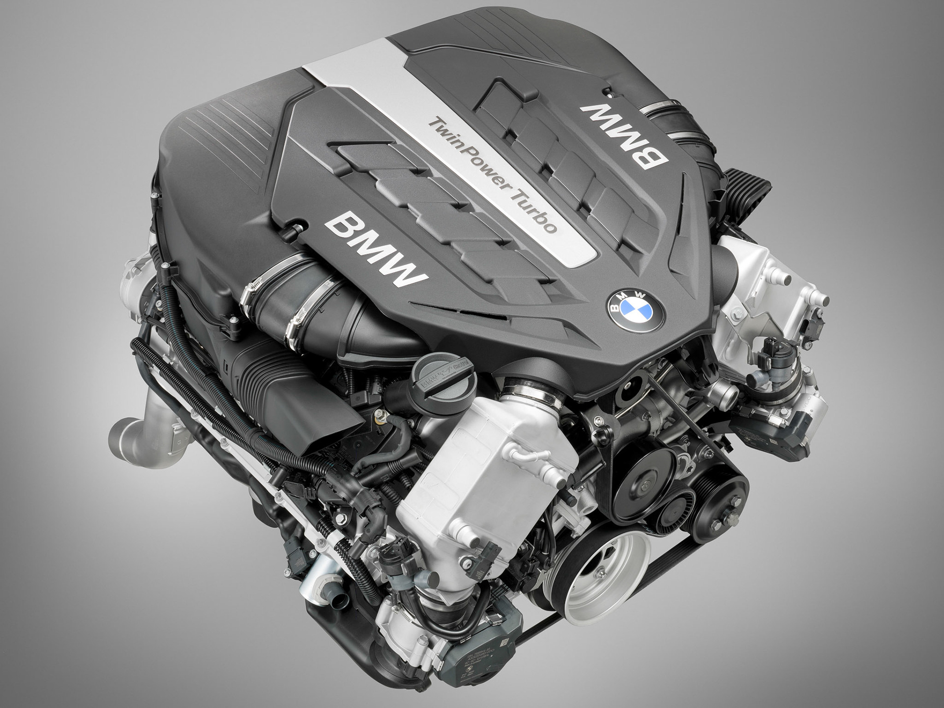 BMW N63 twin-turbocharged petrol V8 engine