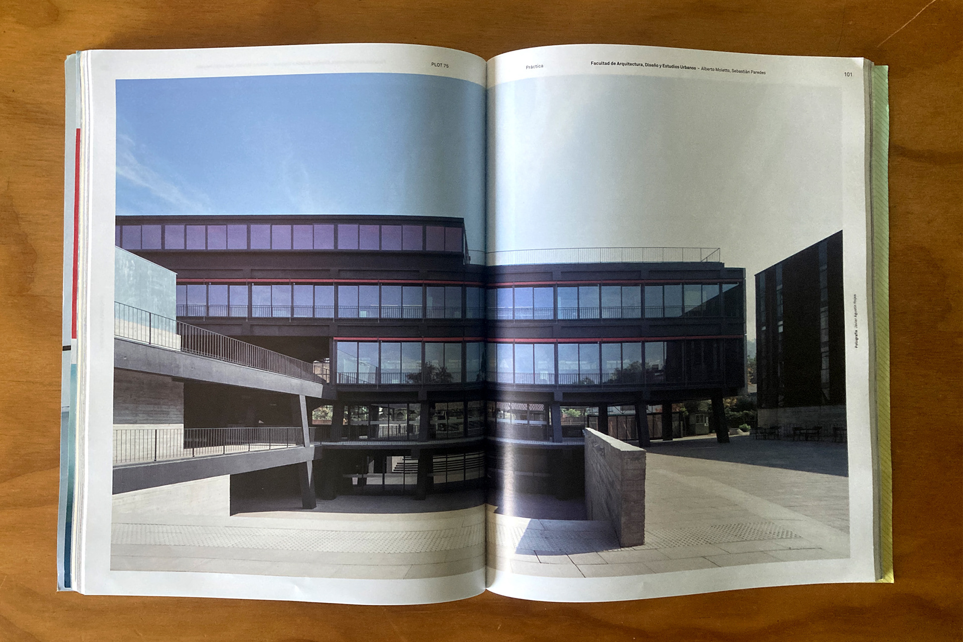 2024 | Plot 75 | Edificio FADEU