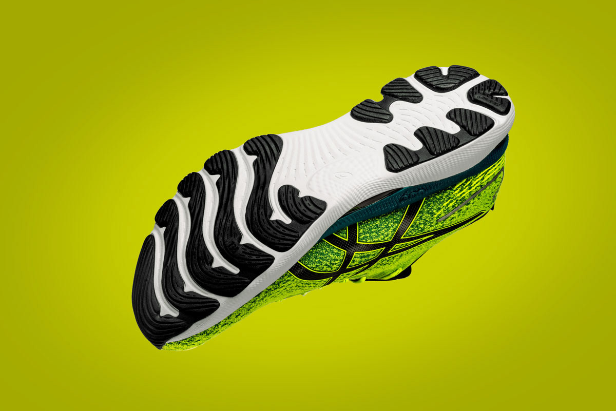Fotografia still-life scarpa Asics Nimbus 24